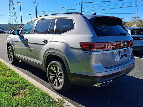 2026 Volkswagen Atlas 2.0T SE