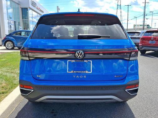 2025 Volkswagen Taos 1.5T SE