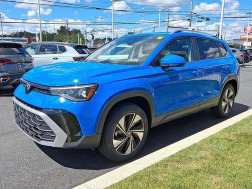 2025 Volkswagen Taos 1.5T SE