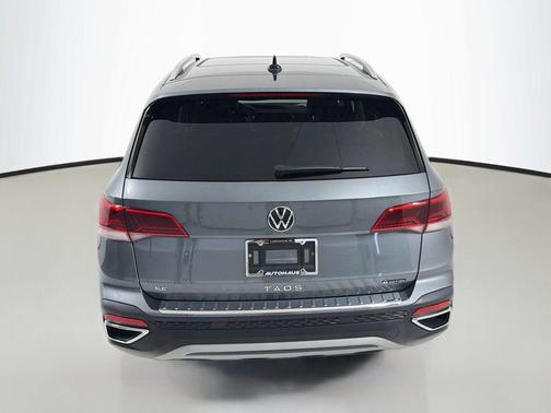 Platinum Gray Metallic 2023 Volkswagen Taos 1.5T SE