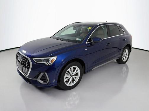 Navarra Blue Metallic 2024 Audi Q3 Premium 45 TFSI S line quattro Tiptronic