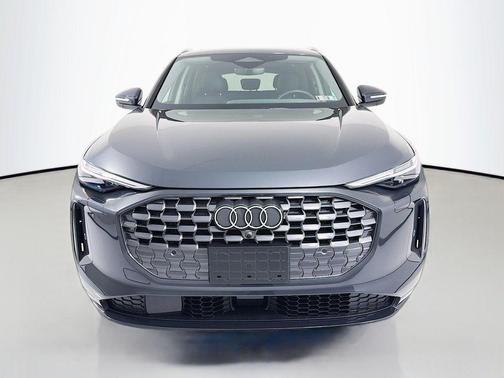 Tambora Gray Metallic 2025 Audi Q5 Premium Plus TFSI quattro S tronic