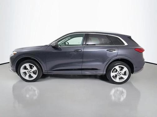 Tambora Gray Metallic 2025 Audi Q5 Premium Plus TFSI quattro S tronic