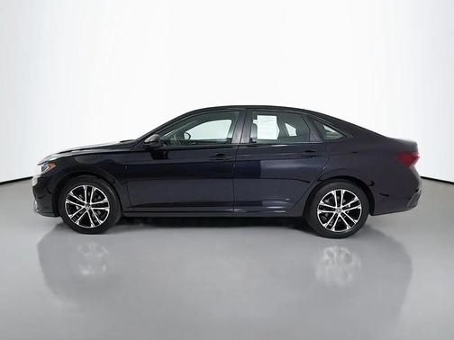 Deep Black Pearl 2025 Volkswagen Jetta 1.5T Sport
