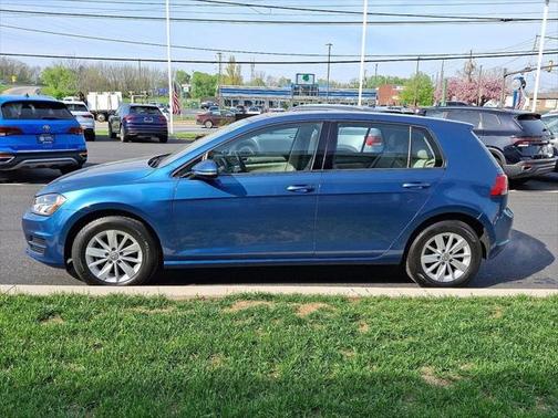 2016 Volkswagen Golf TSI S 4-Door