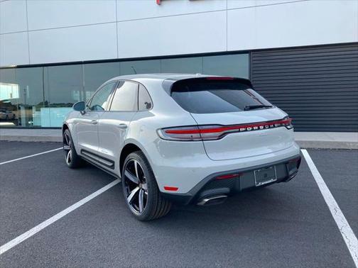 2024 Porsche Macan Base