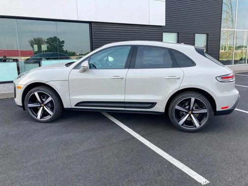 2024 Porsche Macan 