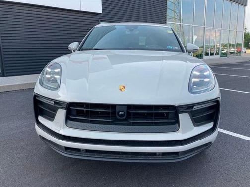 2024 Porsche Macan Base