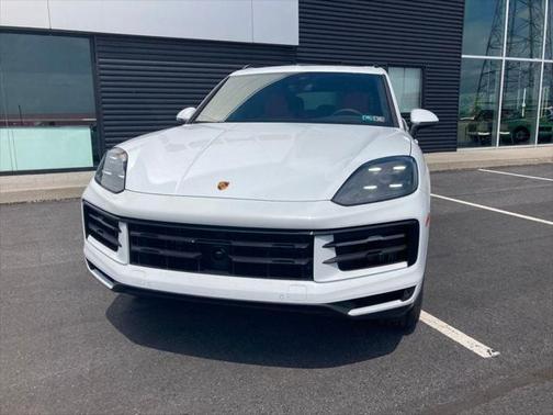 2024 Porsche Cayenne Base