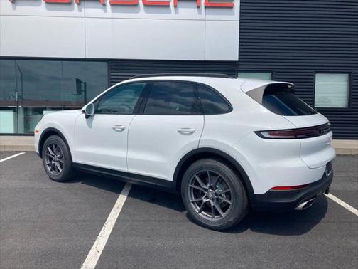 2024 Porsche Cayenne Base