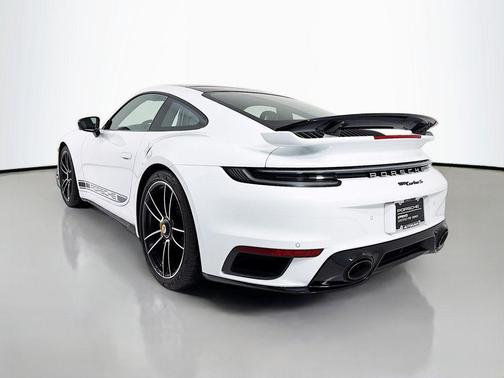 2021 Porsche 911 Turbo S