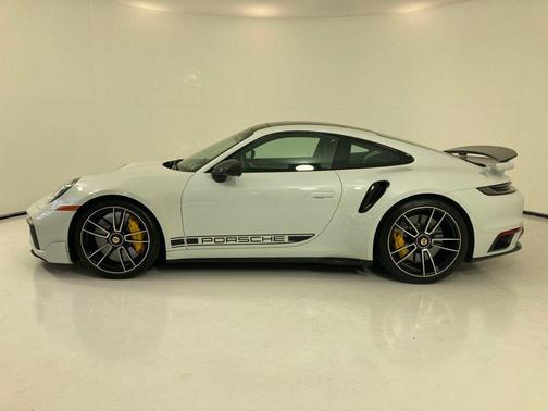 2021 Porsche 911 Turbo S