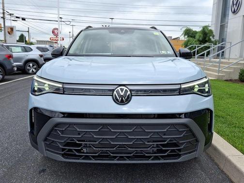 2025 Volkswagen Taos 1.5T SE Black