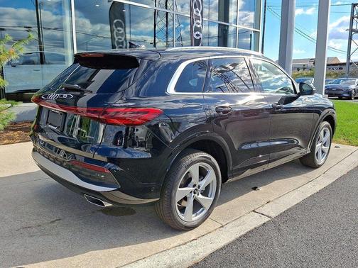 2025 Audi Q5 Premium Plus TFSI quattro S tronic