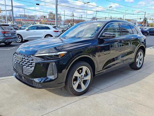 2025 Audi Q5 Premium Plus TFSI quattro S tronic