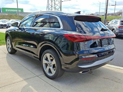 2025 Audi Q5 Premium Plus TFSI quattro S tronic