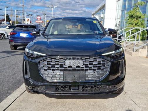 2025 Audi Q5 Premium Plus TFSI quattro S tronic