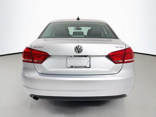 2015 Volkswagen Passat 1.8T Auto SE