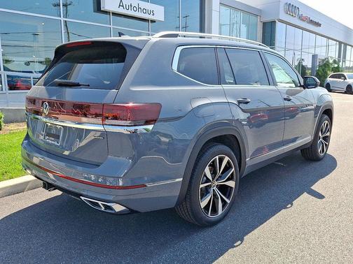 2025 Volkswagen Atlas 2.0T SEL Premium R-Line 4MOTION
