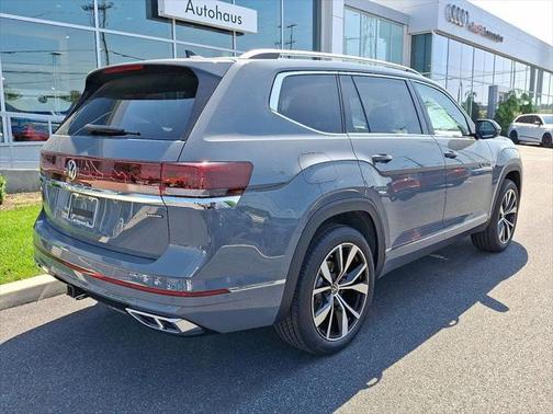 2025 Volkswagen Atlas 2.0T SEL Premium R-Line 4MOTION