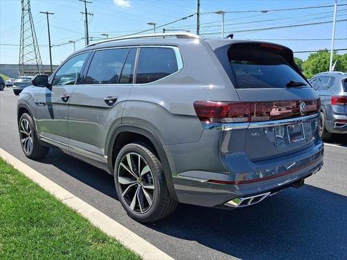 2025 Volkswagen Atlas 2.0T SEL Premium R-Line 4MOTION