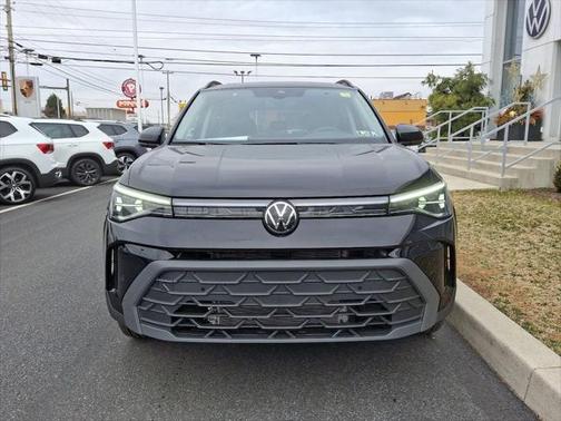 2025 Volkswagen Taos 1.5T SE Black