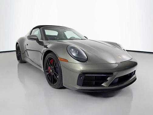 Aventurine Green Metallic 2022 Porsche 911 Targa 4 GTS