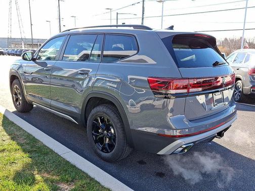 2026 Volkswagen Atlas Peak Edition