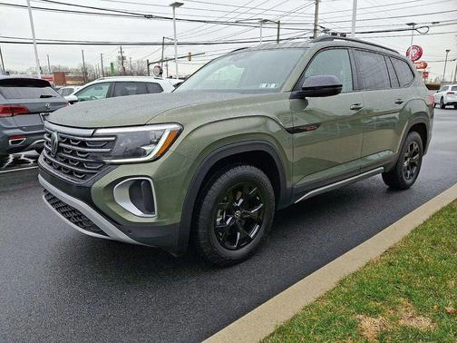 2025 Volkswagen Atlas 2.0T Peak Edition