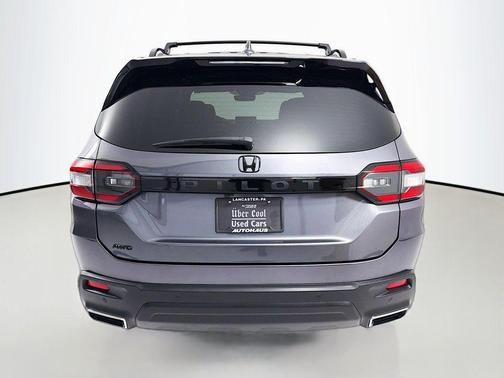 Modern Steel Metallic 2025 Honda Pilot Black Edition