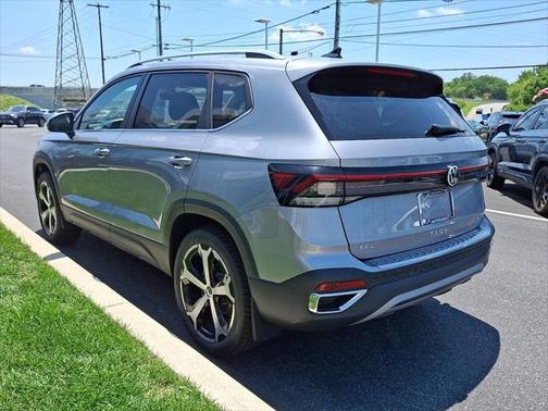2025 Volkswagen Taos 1.5T SEL