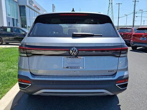 2025 Volkswagen Taos 1.5T SEL