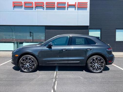 2024 Porsche Macan Base