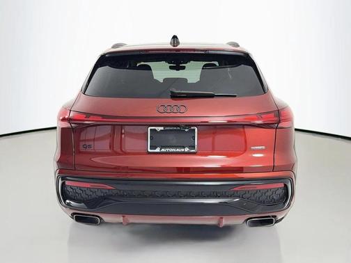 Grenadine Red Metallic 2026 Audi Q5 Prestige TFSI quattro S tronic
