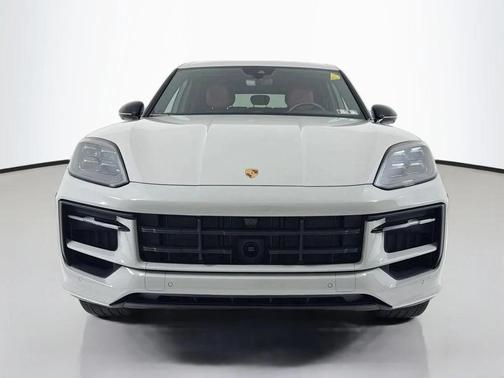 Chalk 2026 Porsche Cayenne E-Hybrid