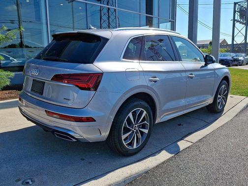 2022 Audi Q5 45 S line Premium