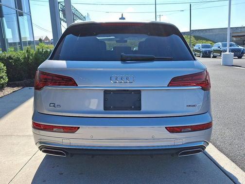 2022 Audi Q5 45 S line Premium