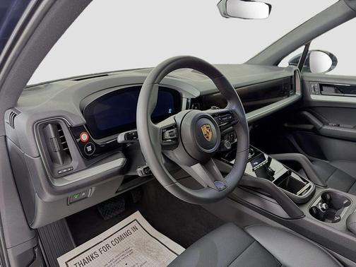 Algarve Blue Metallic 2025 Porsche Cayenne Cayenne