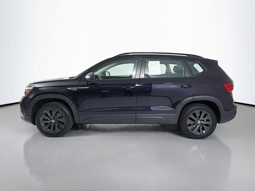 Deep Black Pearl 2024 Volkswagen Taos 1.5T S