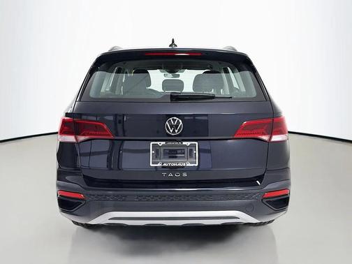 Deep Black Pearl 2024 Volkswagen Taos 1.5T S