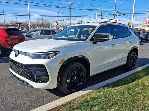 2026 Volkswagen Tiguan 2.0T SE R-Line Black 4MOTION