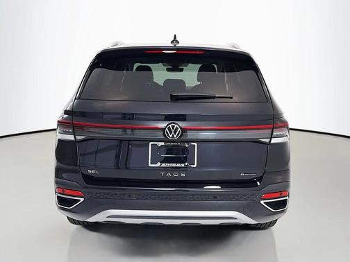2025 Volkswagen Taos 1.5T SEL