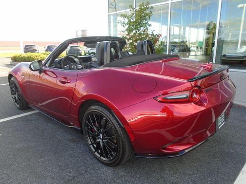 2024 Mazda MX-5 Miata Club
