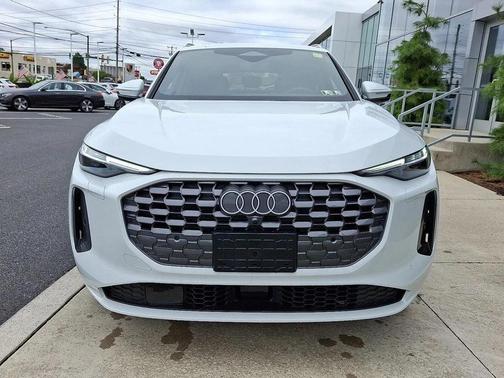 2025 Audi Q5 Premium Plus