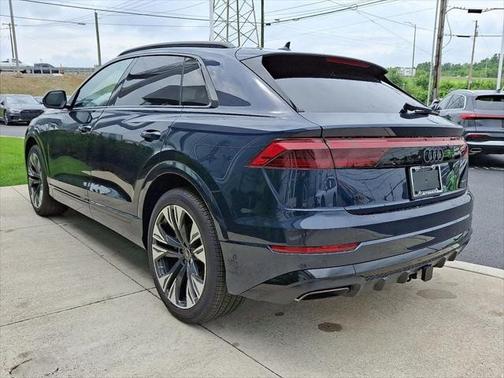 2025 Audi Q8 55 Premium Plus