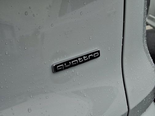 2025 Audi Q5 Premium