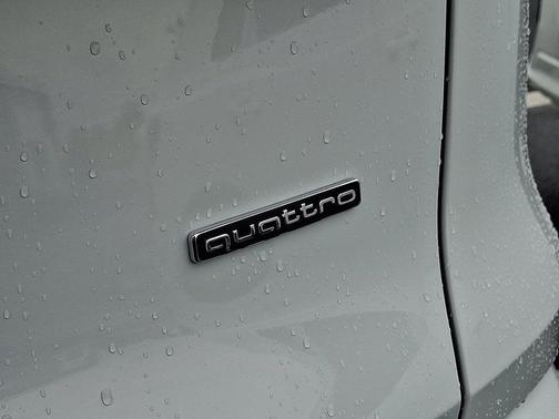 2025 Audi Q5 Premium
