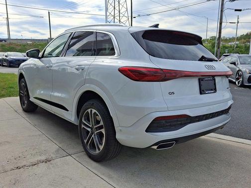 2025 Audi Q5 Premium