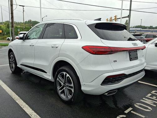 2025 Audi Q5 Premium