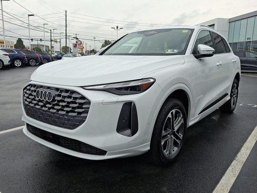 2025 Audi Q5 Premium
